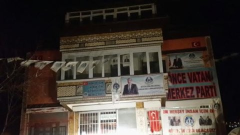 Merkez Parti'ye silahlı saldırı