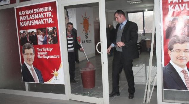 AKP'liler il binasında birbirine girdi!