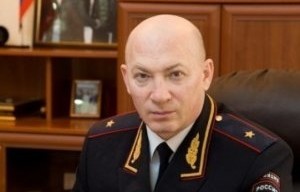 Yolsuzlukla suçlanan bölge bakanı intihar etti