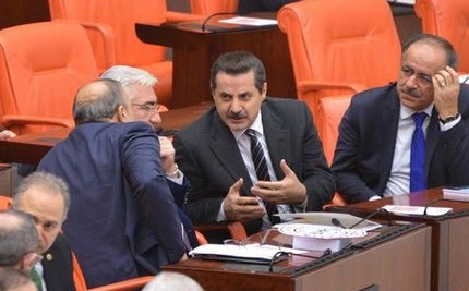 Faruk Çelik MHP'ye geçti