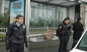 Otobüs durağında uçak savar mermisi bulundu
