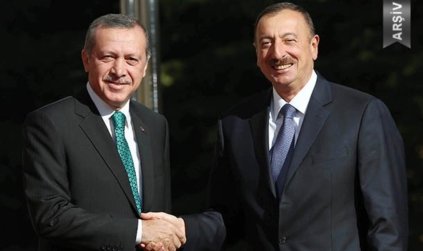 Aliyev Türkiye'de Kaçak Saray'da