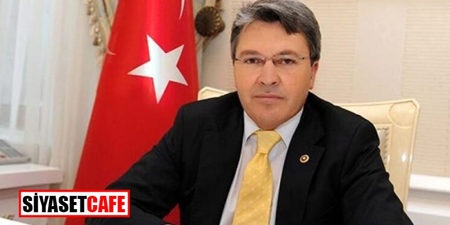 Davutoğlu'nun ardından AK Parti'den bir istifa daha