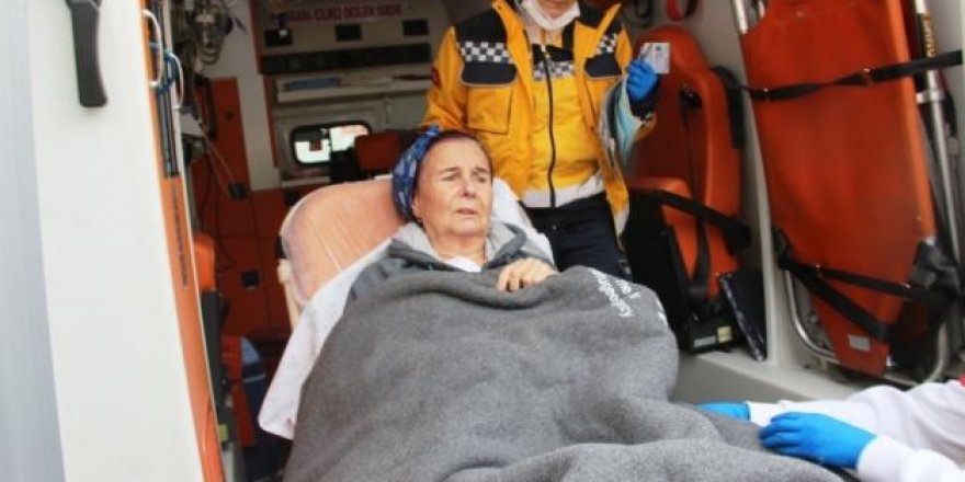 Fatma Girik hastaneye kaldırıldı!