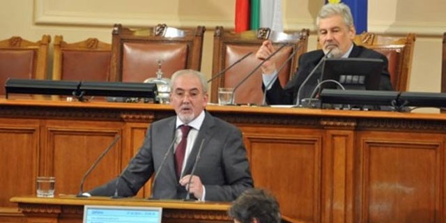 Türkçe konuşan kişiye para cezası kesildi