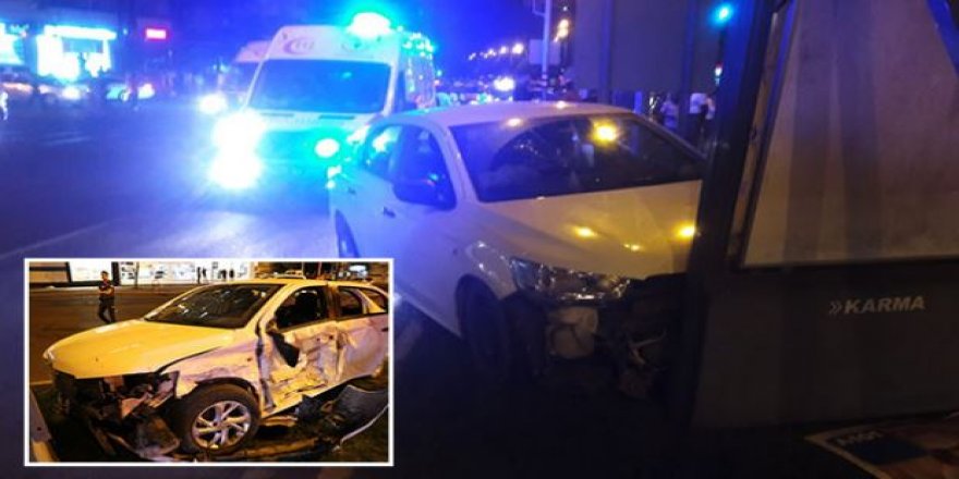 Diyarbakır’da kırmızı ışıkta geçen otomobil dehşet saçtı