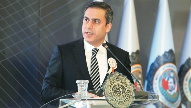 Hakan Fidan istifa etti