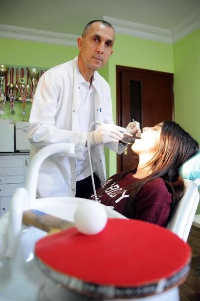 Masa Tenisinde Dünya Şampiyonu Diş Hekimi