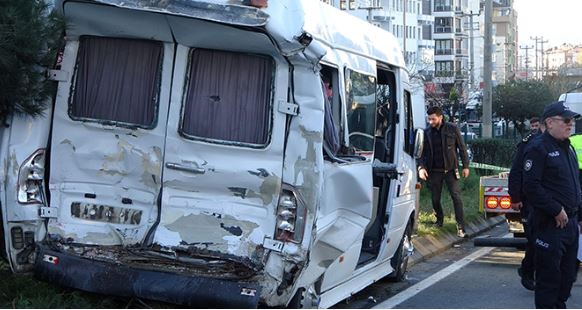 Trabzon'da korkunç kaza: 2 ölü, 20 yaralı