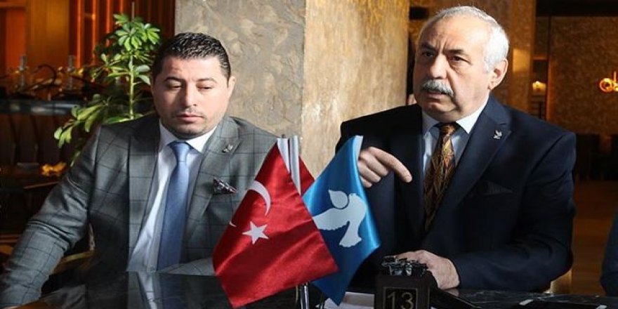 DSP Balıkesir il teşkilatı topluca istifa ederek Öztürk Yılmaz'a katıldılar