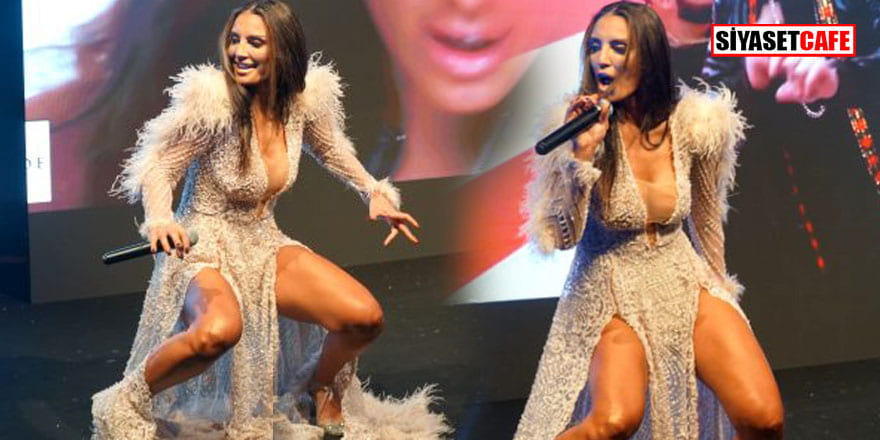 Ünlü şarkıcı iç çamaşırsız kıyafetiyle ödül törenine damga vurdu