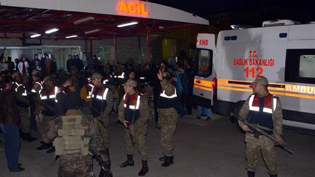 5 terörist öldürüldü, 4 asker yaralı