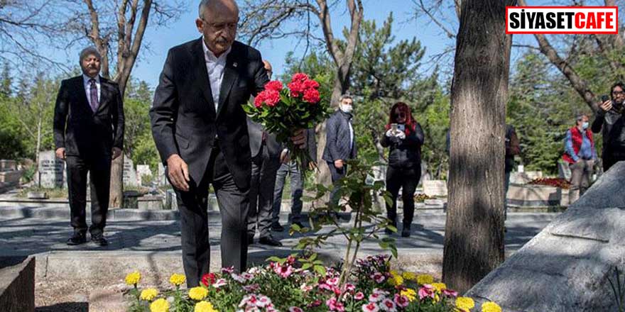 Kılıçdaroğlu Marksist-Leninist Deniz Gezmiş'in mezarına çiçek koydu