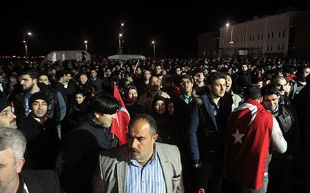 Cemaat Silivri'ye çıkarma yaptı