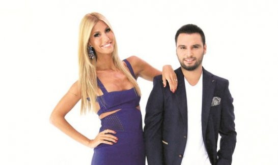 Eşiyle arkadaşını kendi yatağında bastı