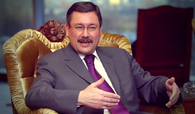 Gökçek'in dinozorları yine kriz yarattı
