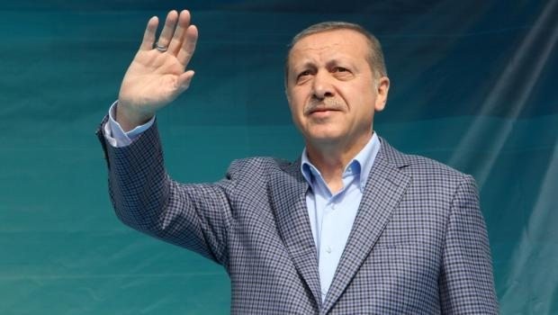 Nereye giderseniz gidin,  meydanlardayım
