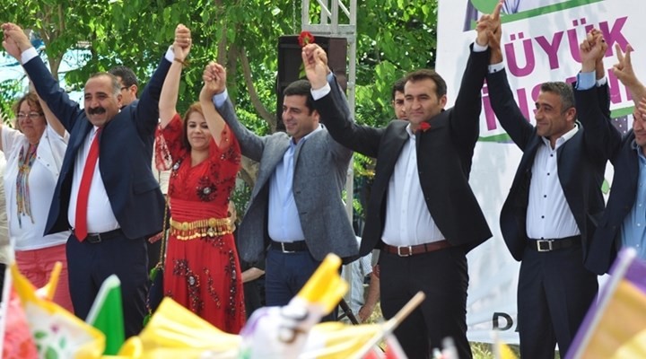 Mimar ve mühendisler HDP'yi desteklecekler