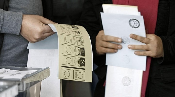 CHP, kapı kapı gezip sahte seçmen tespit etti