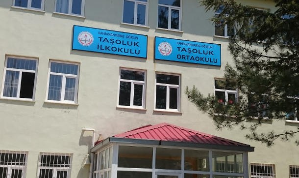 İmam, eşine mükerrer oy kullandırdı