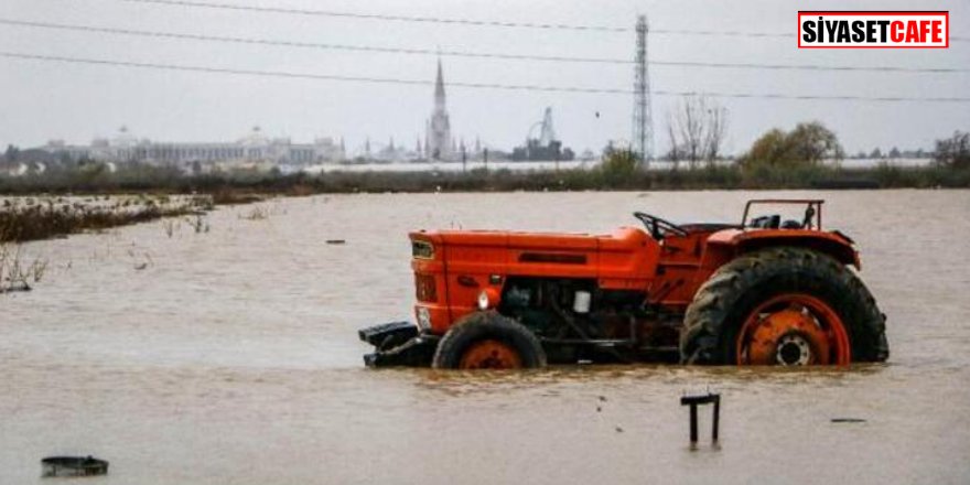 Antalya'da kuvvetli yağış hayatı felç etti