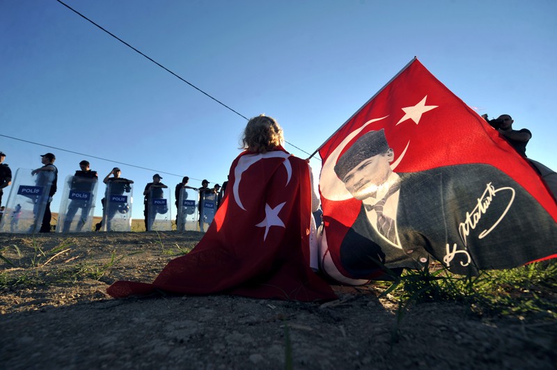 AKP'nin tehlikeli tercihi ve ulusalcılar.