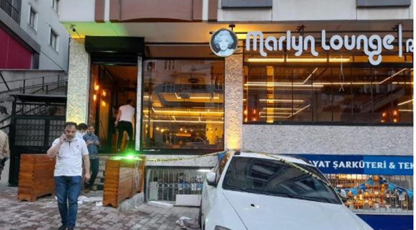 İstanbul'da kafeye silahlı saldırı: Ölü ve yaralılar var