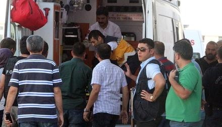 Askeri araca bombalı saldırı; 3 şehit 6, yaralı