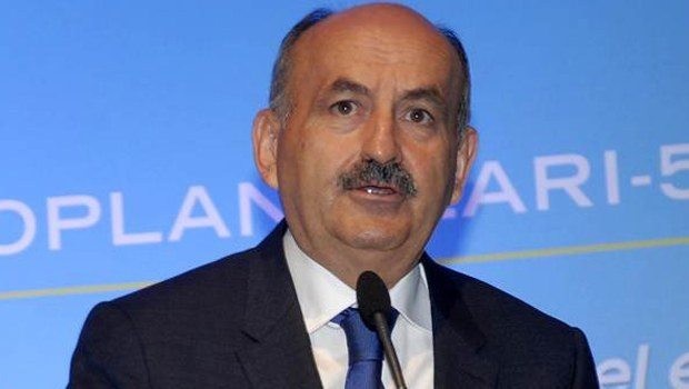 O sözleri tekrar etti