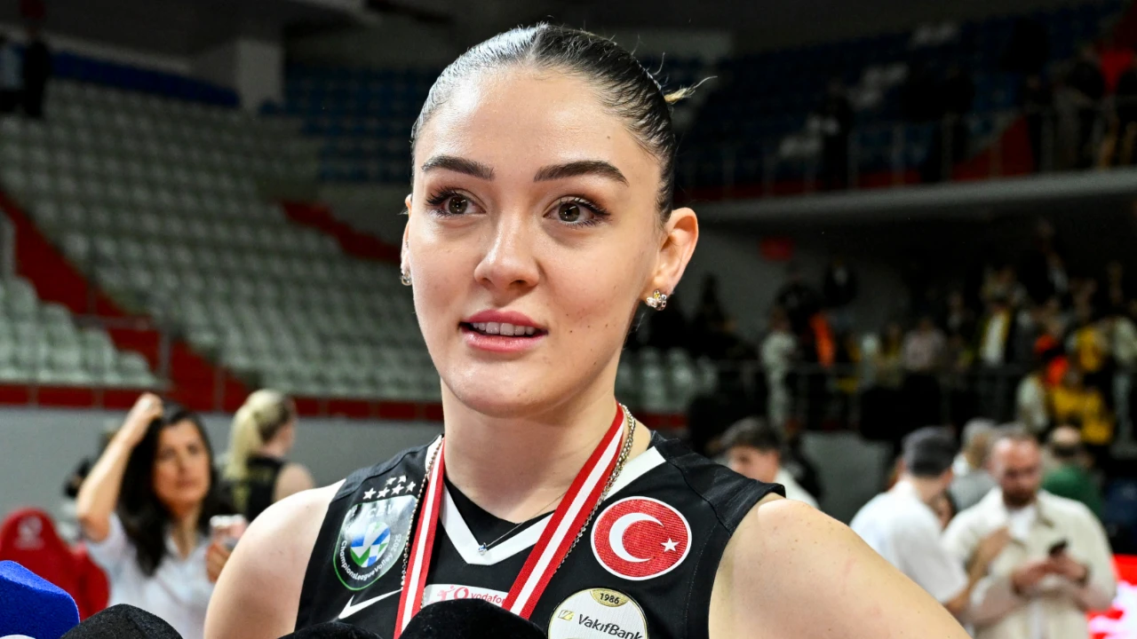 zehra-gunes-nefese-konustu-top-patlak-olsun-oynariz-xrvd.webp