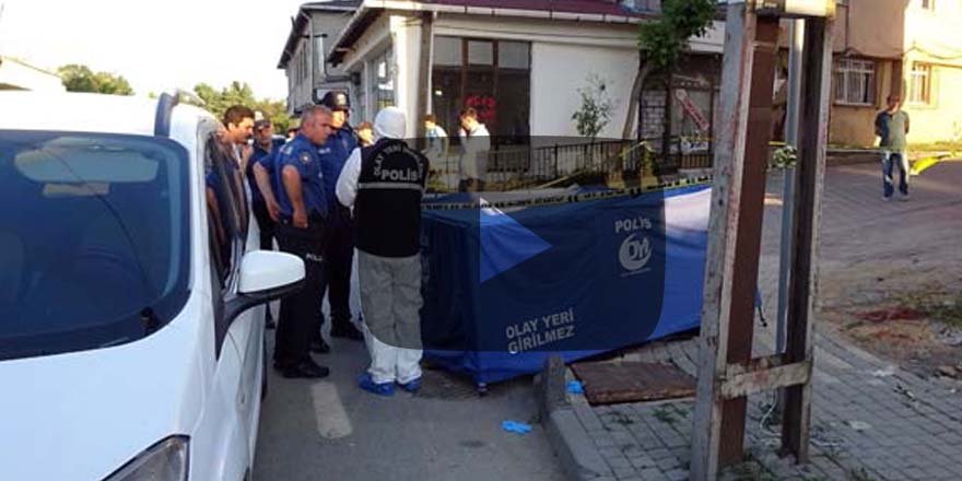 İstanbul’da göçmen dehşeti! Sokak ortasında boğazını kestiler