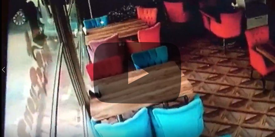 Ankara'da Belediye otobüsü kafeye girdi: Yaralılar var