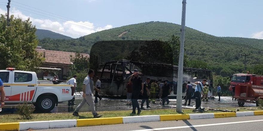 Görüntüler korkunç! Balıkesir'de facia: Yolcular yanarak can verdi!