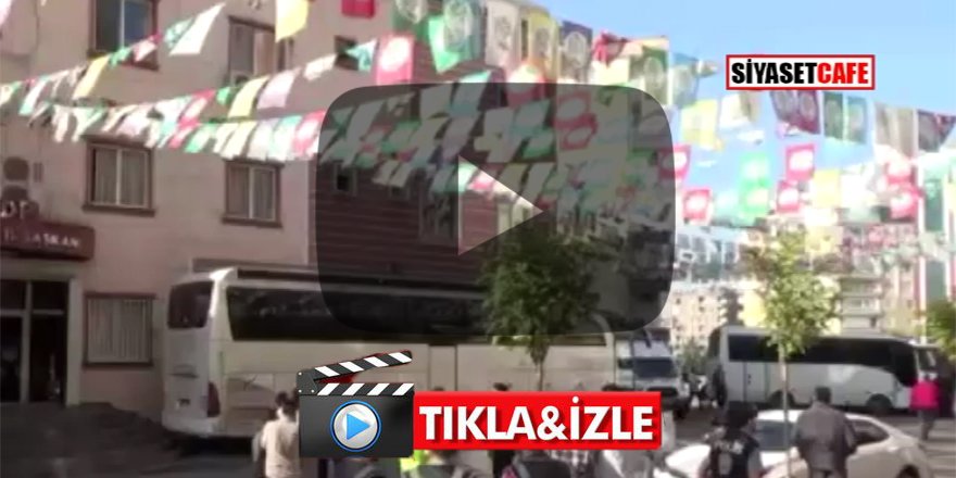 HDP'li vekilden Diyarbakır anneleri ve polislere hakaret! Bu yüzsüzlere kim dur diyecek?