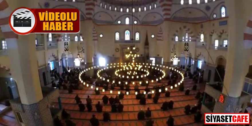 Cemaat namazı kılmak için camide terör estirdi