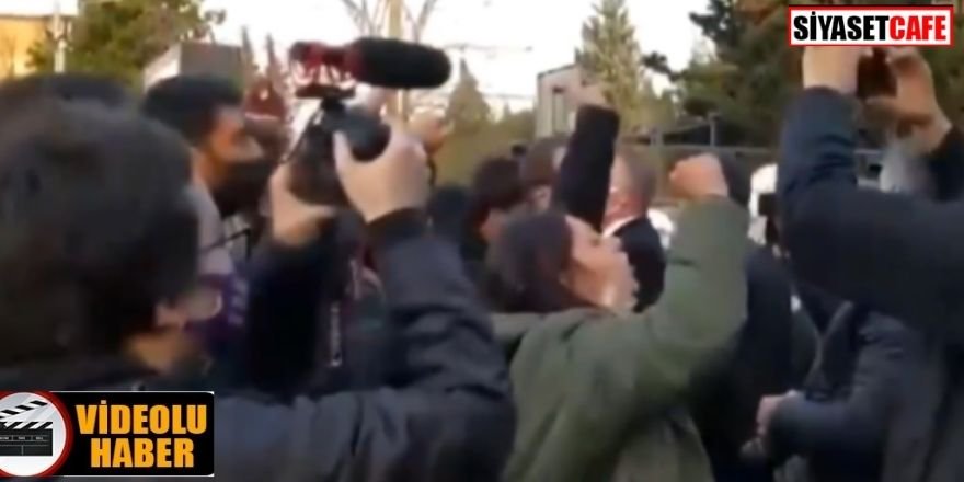 Boğaziçi Üniversitesi'nde protesto! Öğrencilere karşı polis barikatları kuruldu
