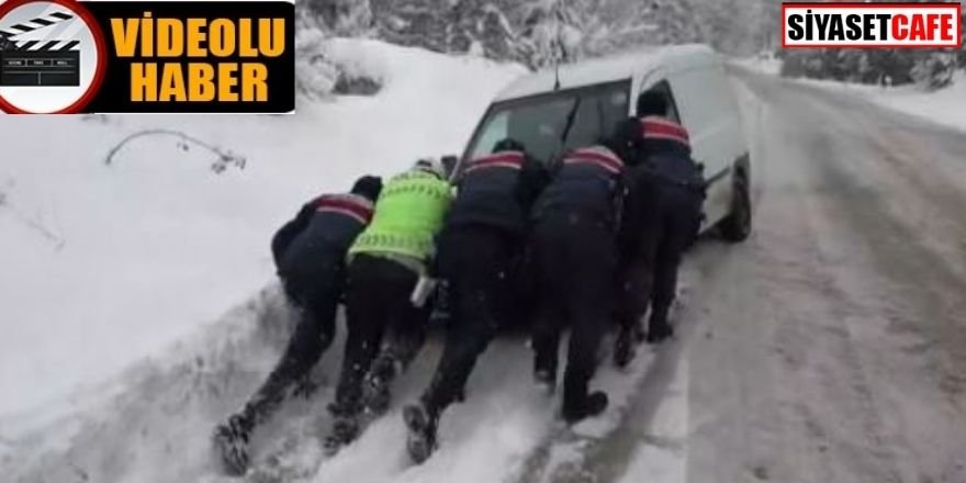 Kar yağışı etkili oldu: Bazı araçlar devrildi bazıları kara saplandı