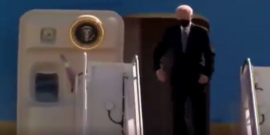 Biden merdivenden böyle düştü -Video-