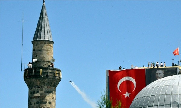 SOLOTÜRK, yine nefesleri kesti