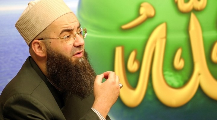 Cübbeli şakayla karışık yine bombaladı