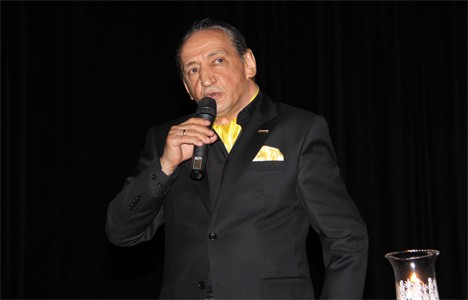 Cemal Safi, Devlet bahçeli'ye şiir yazdı